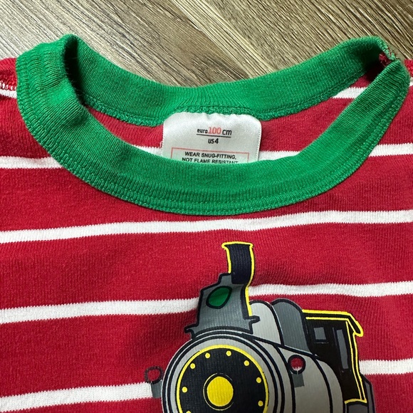 hanna andersson train pajama top 4 toddler (100) (2/$15 deal) - Picture 3 of 7